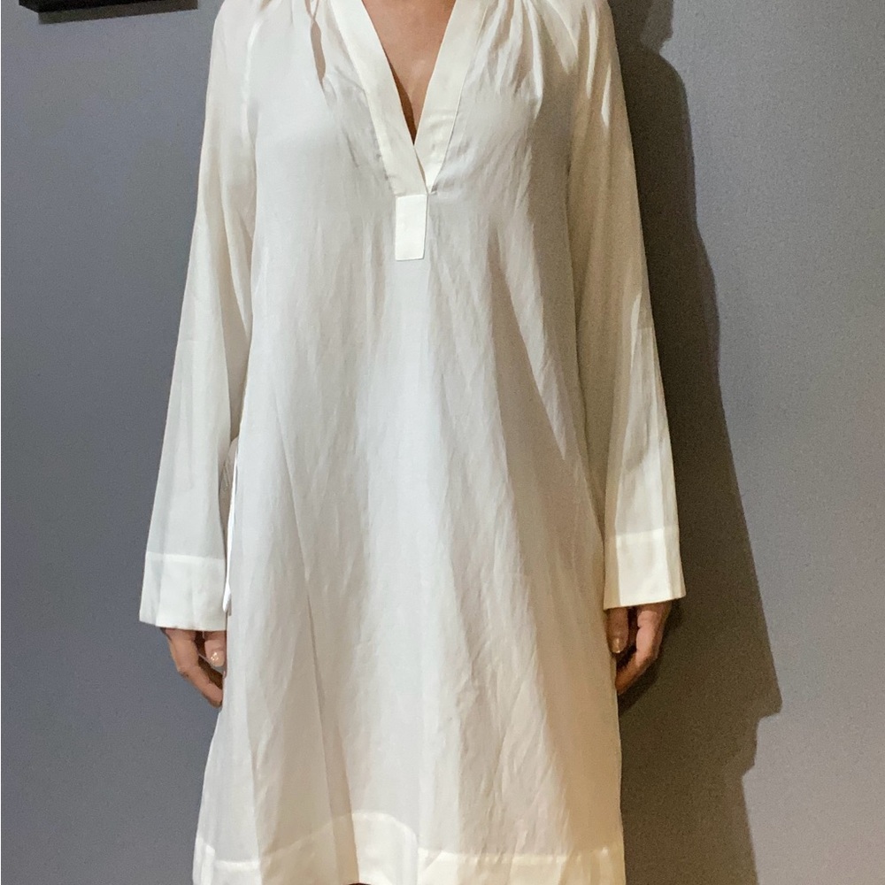 BCBGMaxAzria White Long Sleeve Dress